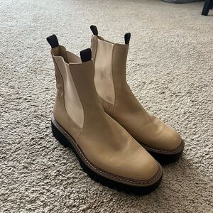 Sam Edelman Women’s Tan Leather Chelsea Boots 9.5